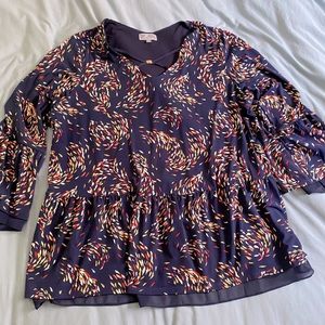 JM Collection size 2X bell sleeve, navy floral